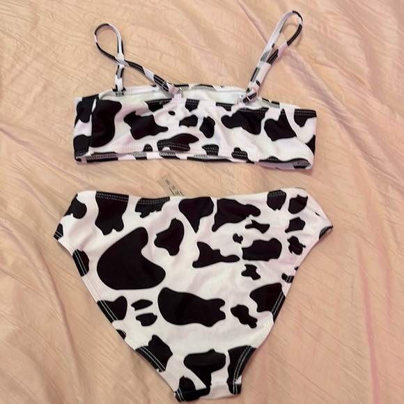 Bikini - Picture 2 of 2